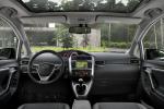 Toyota Verso 2012 года